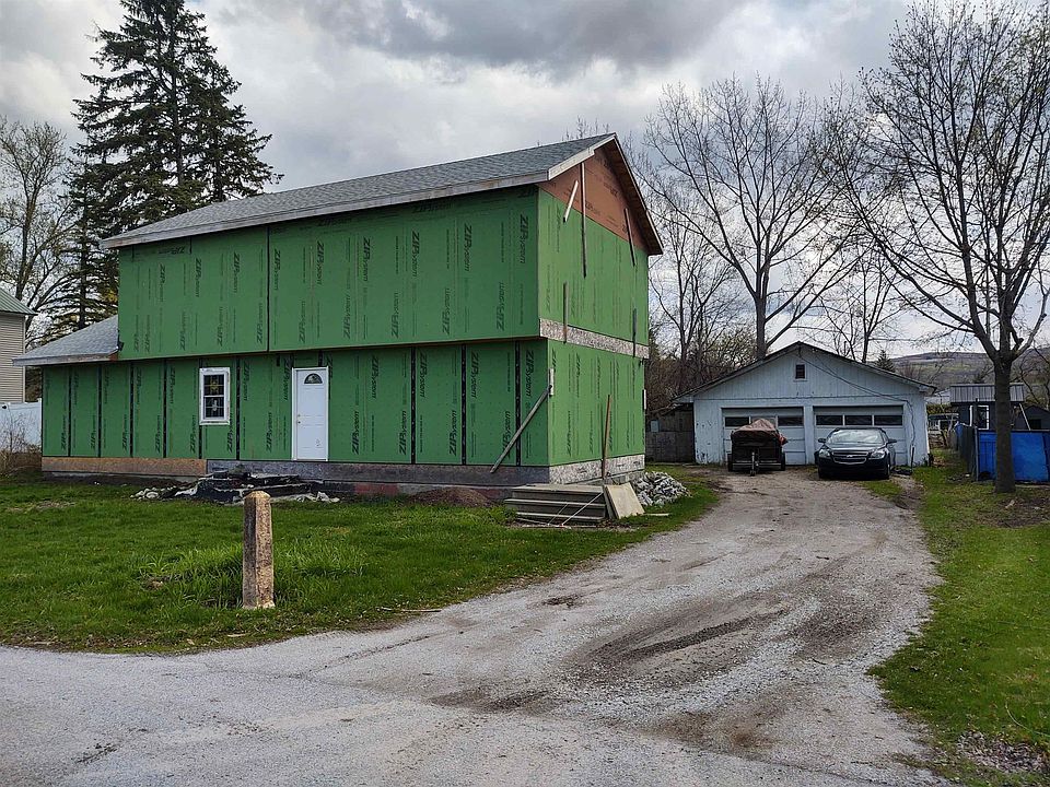 47 Russell Street, Saint Albans, VT 05478 Zillow