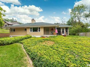 2019 Glendale Rd, Clinton, IA 52732