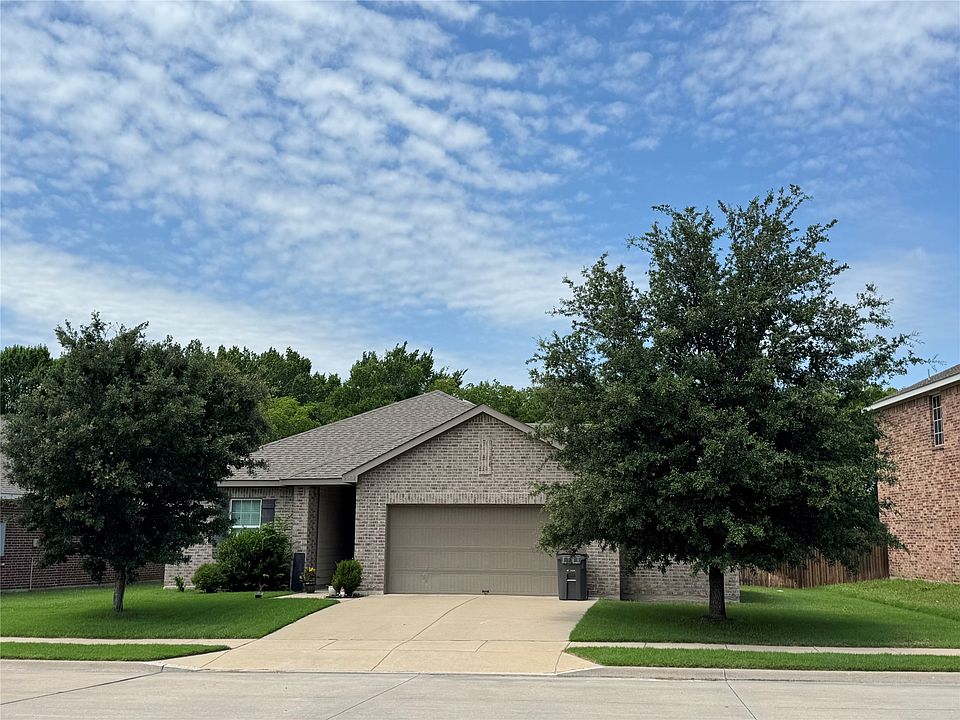1st image of 2209 Cinnamon Springs Rd