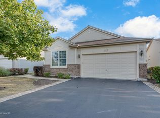 21117 Sterling Lake Ct, Crest Hill, IL 60403