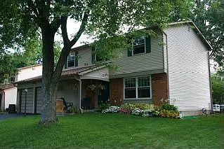 1195 Crestview St photo 1