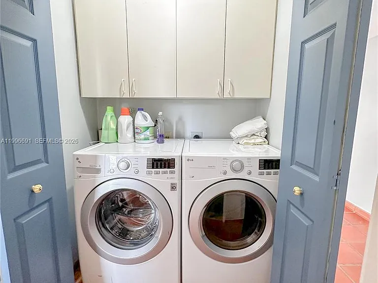 10000 NW 9th Street Cir #21 — Photo 8
