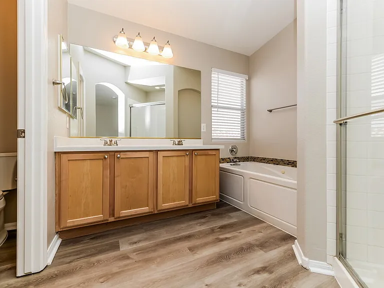 7643 Morning Lake Dr — Photo 10