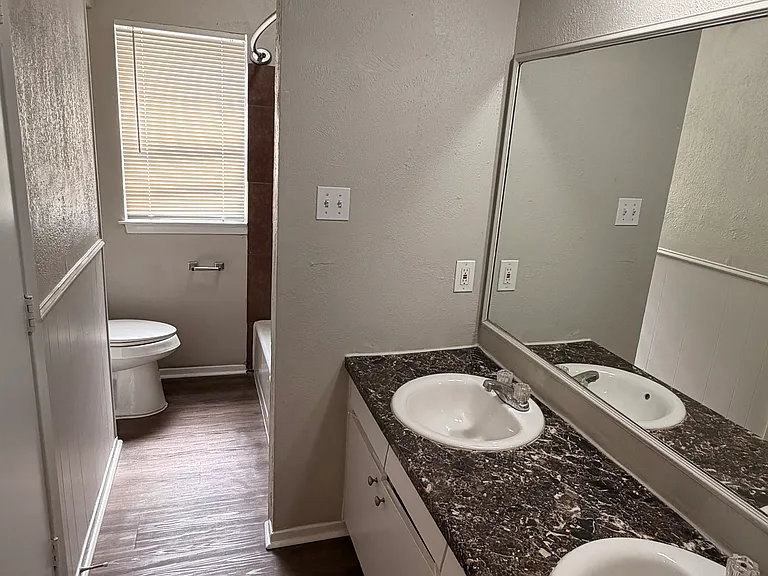 1005 Fairfax Ct — Photo 19
