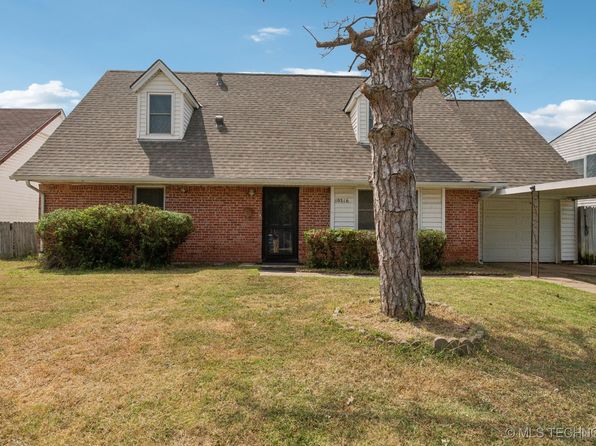10216 E 21st Pl, Tulsa, OK 74129