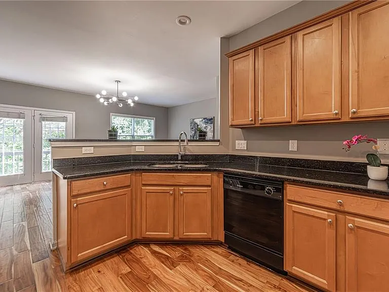 2657 Cedar Dr — Photo 11