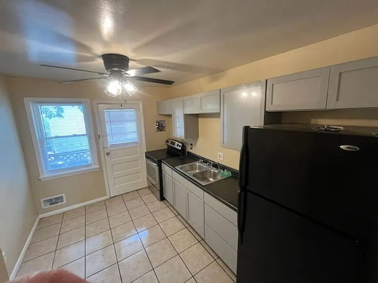 2317 W Lawrence Ave — Photo 1
