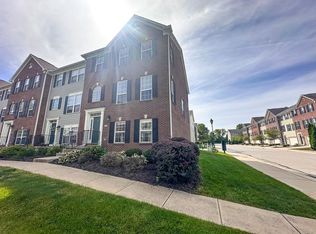 9072 Teaneck Dr, Fishers, IN