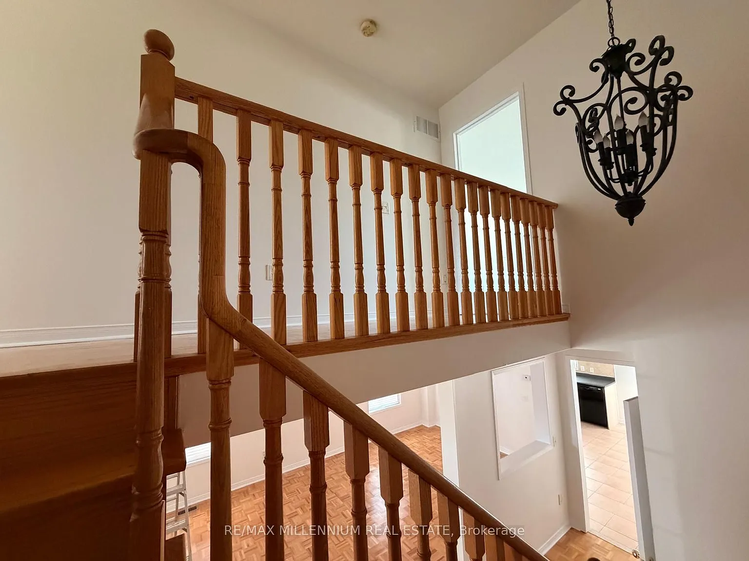 3 bed, $3,000 — Photo 2