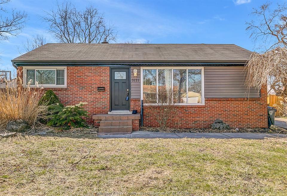 1st image of 3111 Dandurand Ave