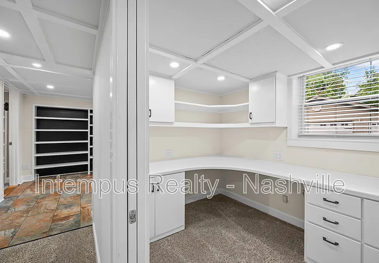 7020 Bonnamere Dr — Photo 22