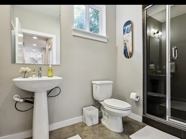 3001 Del Curto Rd — Photo 19