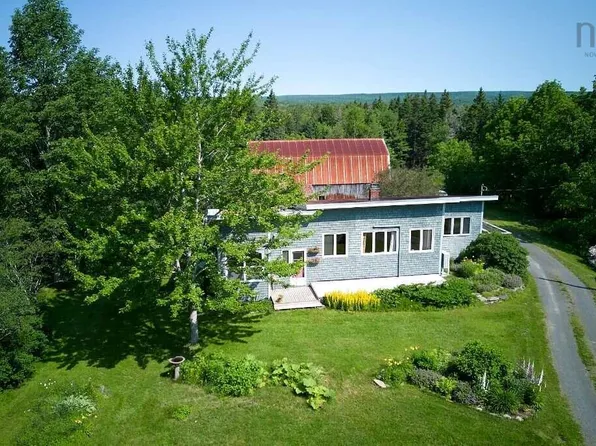 1271 Brophy Rd, Fairmont, NS B2G 2L2