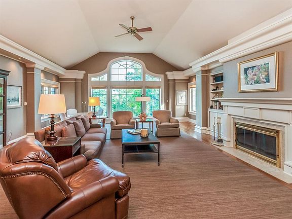5th image of 5219 Broadlawn Dr SE