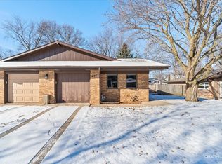 407 S Jackson St, Batavia, IL 60510