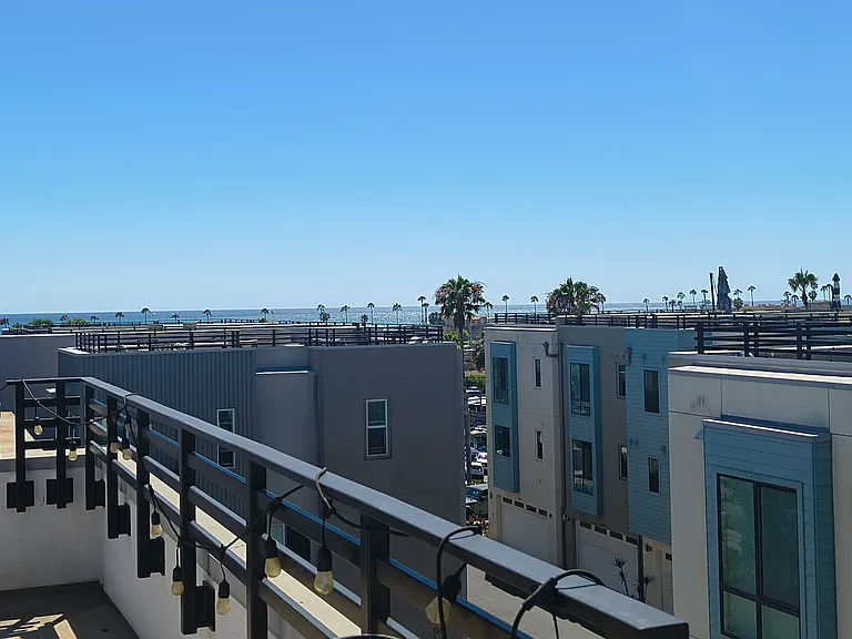 1566 Vista Del Mar Way #3 — Photo 30