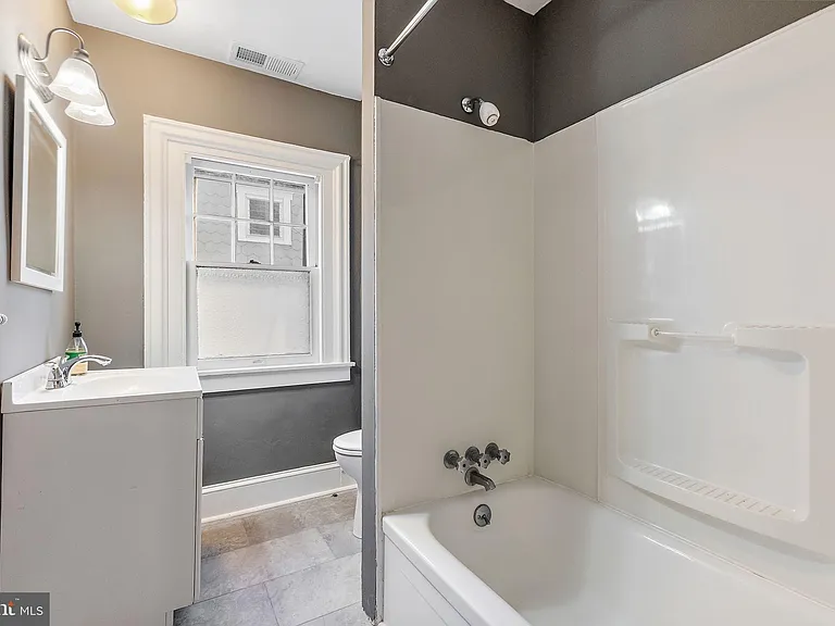 1614 N Broom St #3 — Photo 9