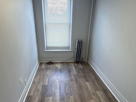 2nd image of 1329 W Chew St