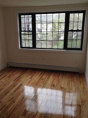 5th image of 310 Sumpter St #4