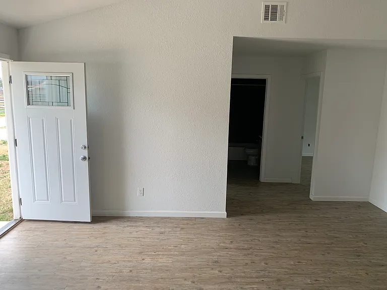 504 Anita Dr #A — Photo 5