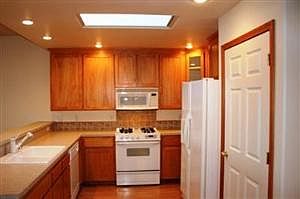 4th image of 777 SW 19th Ct APT C2