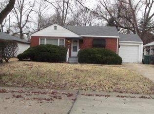 1949 Stillwater Dr, Saint Louis, MO 63114