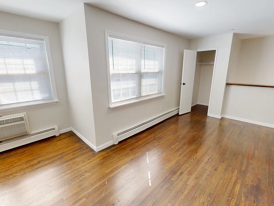 582 Patten Ave #48