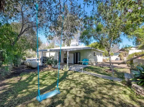 2731 Sarver Ln, San Marcos, CA 92069