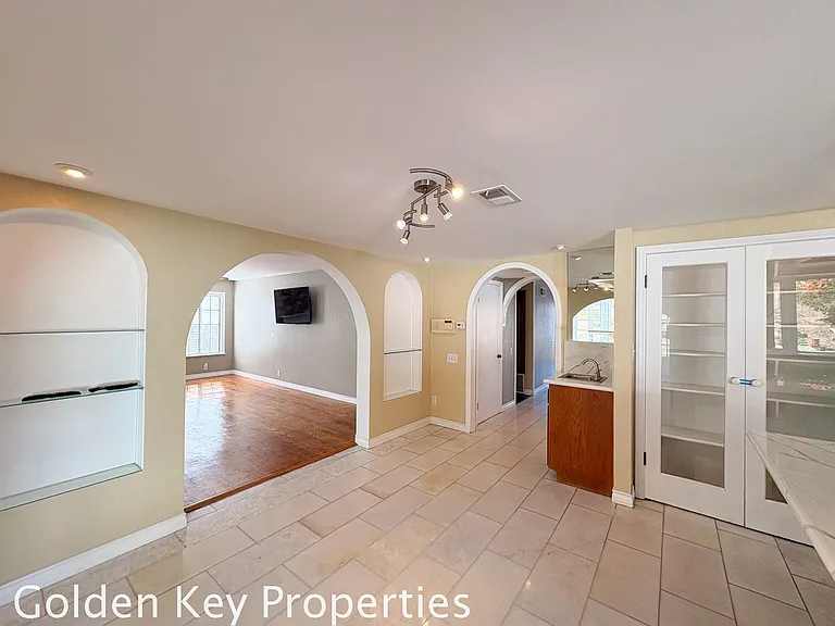 2475 Unicornio St — Photo 14