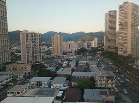 2444 Hihiwai St, Honolulu, HI