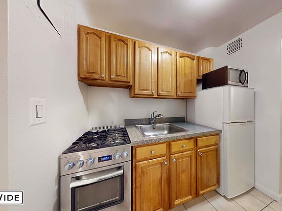 3rd image of 326 Columbus Ave APT 2K