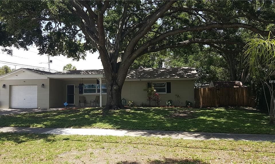 1st image of 15691 Darien Way