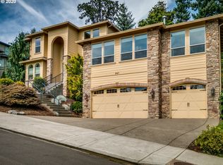 647 W South St, Washougal, WA 98671