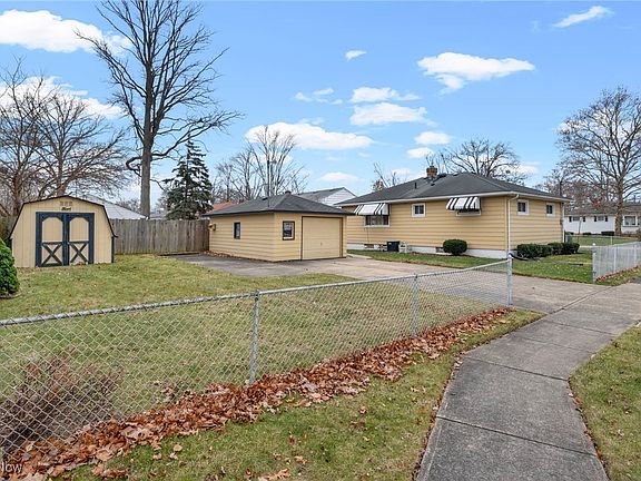 3rd image of 383 Beebe Ave