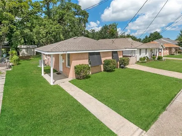 716 Grove Ave, Harahan, LA 70123
