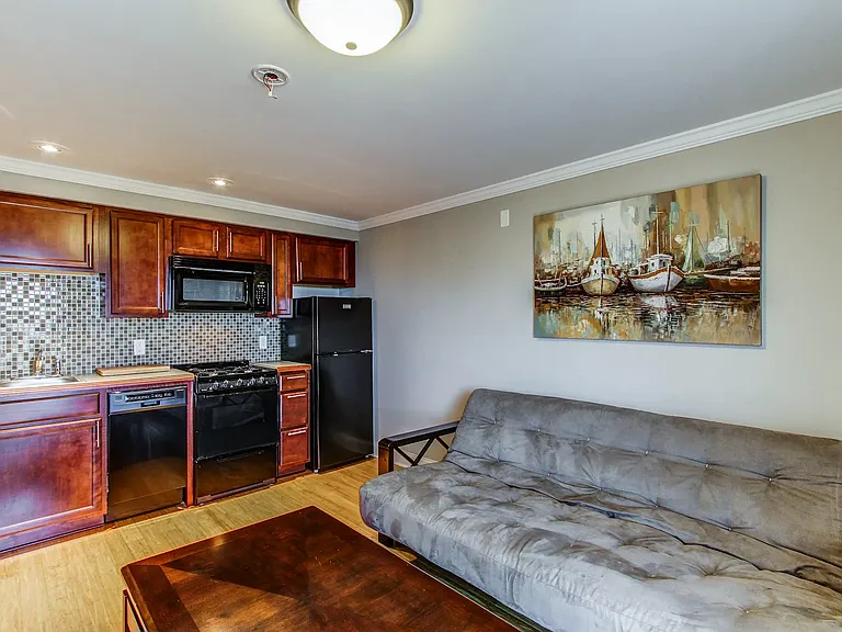 Hamburg Waterfront Studio Apartments — Photo 9