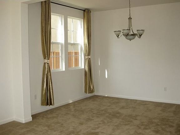 4th image of 13 Baritan Bay Ct