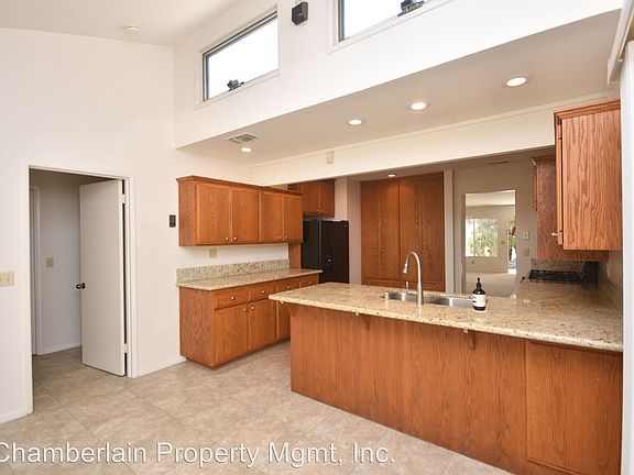 5th image of 4522 Beverly Glen Dr