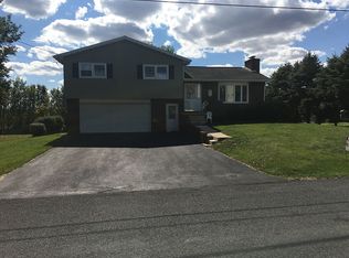 4160 Wilhelm Dr, Chambersburg, PA 17202