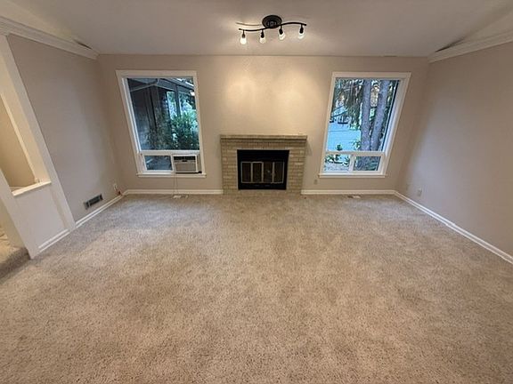 4th image of 17614 28th Ave SE