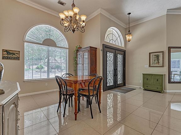 4th image of 145 Park Way