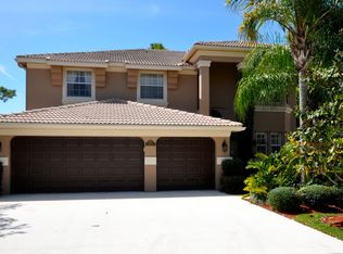 2122 Bellcrest Ct, Royal Palm Beach, FL 33411