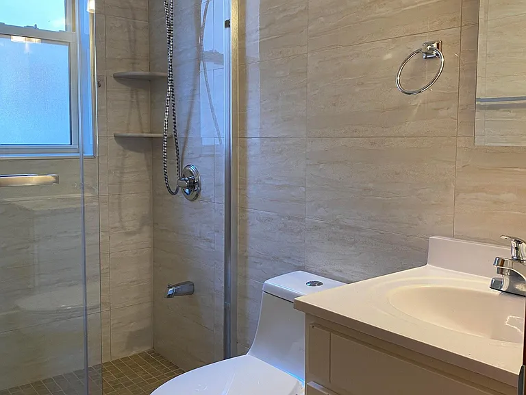 1465 Rowland St #1 — Photo 4