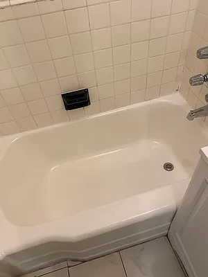 Sold by Manhattan Flats | media 10