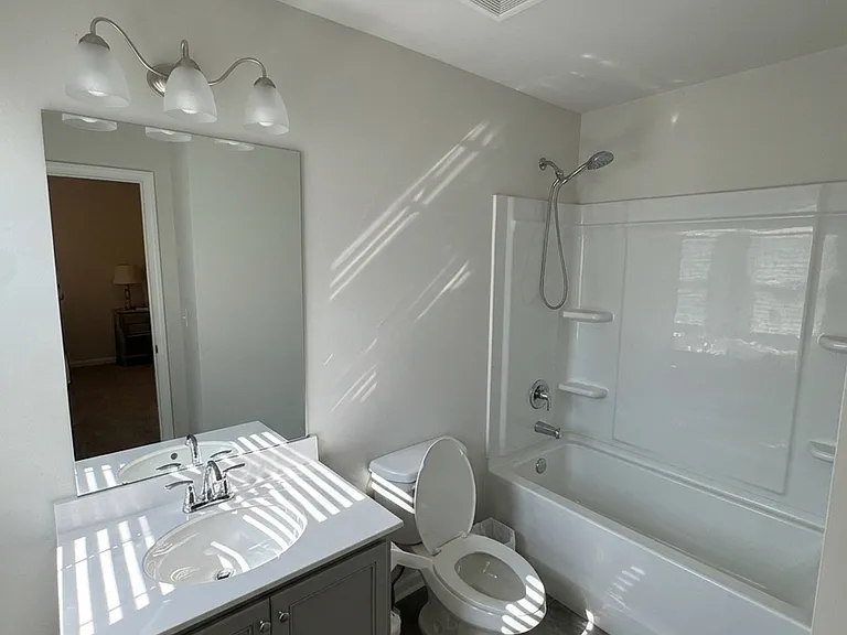 165 Paxton Ln — Photo 13