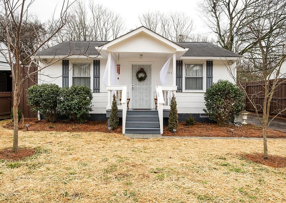 1st image of 511 Village Ct