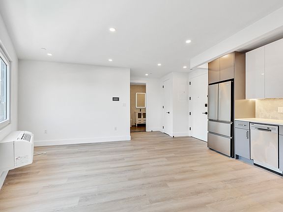 3rd image of 1173 Fulton St #4B