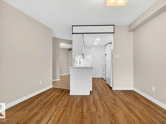 5th image of 10045 117th St NW #1701