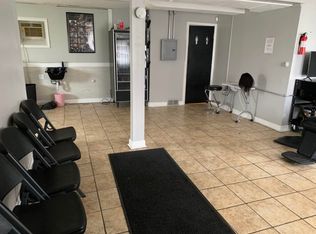 301 S Ottawa St #1F, Joliet, IL 60436