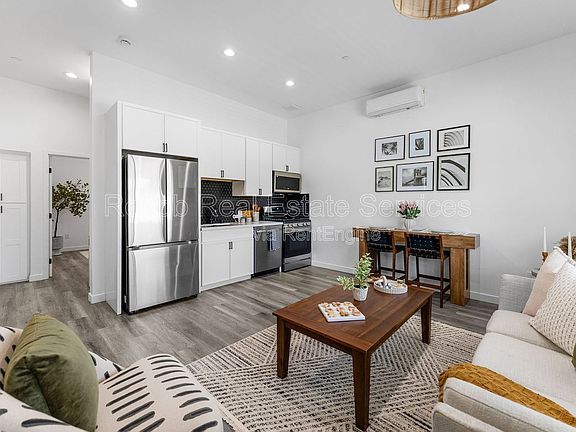 3rd image of 5254 Adams Ave #4